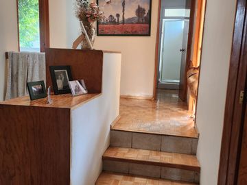 Casa en Av Toluca Residenical Camelinas 4 habitaciones 3 1/2 banos, jardin, 2 autos, seguridad