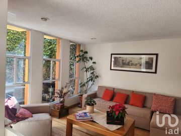 Casa en Av Toluca Residenical Camelinas 4 habitaciones 3 1/2 banos, jardin, 2 autos, seguridad