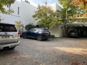 Casa en Venta en Fray Montalva| La Posada|6D6B|Las Condes |ONEPROPIEDADES