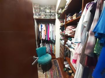 Departamento en Venta en Las Hualtatas con Pio XI