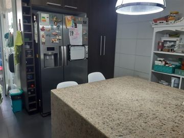 Departamento en Venta en Las Hualtatas con Pio XI