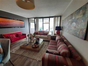 Departamento en Venta en Las Hualtatas con Pio XI
