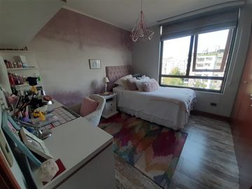 Departamento en Venta en Las Hualtatas con Pio XI