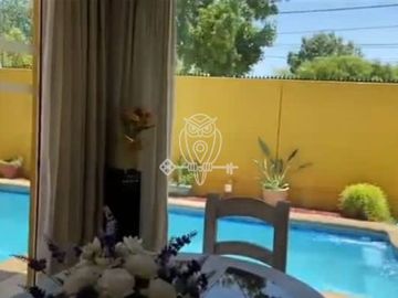 Casa en Venta en Condominio El Olmo, Avenida Tobalaba