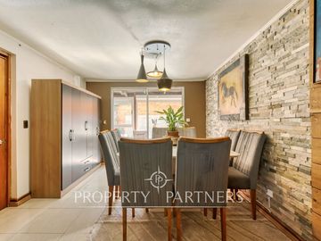 Venta de Hermosa y Moderna Casa en Peñalolén