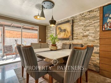 Venta de Hermosa y Moderna Casa en Peñalolén