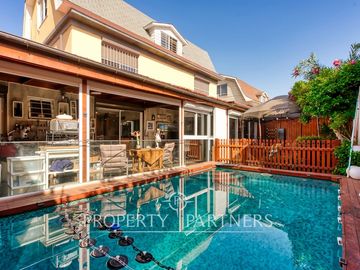 Venta de Hermosa y Moderna Casa en Peñalolén