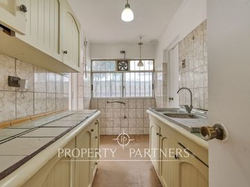 Casa en venta la Reina Central: oportunidad de inversión