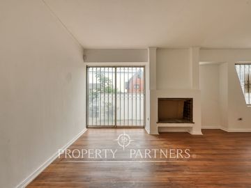 Casa en venta la Reina Central: oportunidad de inversión