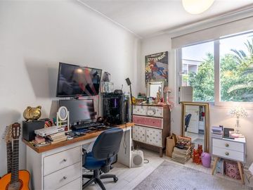 Casa en Venta en Fantástica Casa Familiar en Pasaje Residencial de Ñuñoa