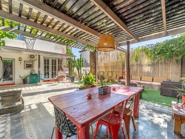 Casa en Venta en Fantástica Casa Familiar en Pasaje Residencial de Ñuñoa