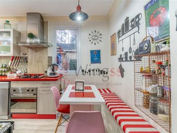 Casa en Venta en Fantástica Casa Familiar en Pasaje Residencial de Ñuñoa