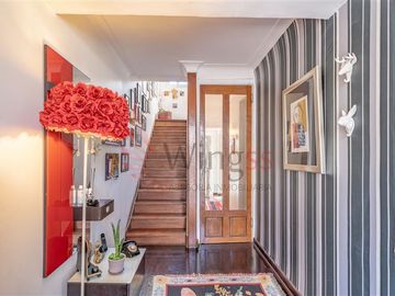 Casa en Venta en Fantástica Casa Familiar en Pasaje Residencial de Ñuñoa