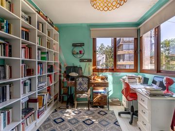Casa en Venta en Fantástica Casa Familiar en Pasaje Residencial de Ñuñoa