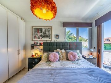 Casa en Venta en Fantástica Casa Familiar en Pasaje Residencial de Ñuñoa