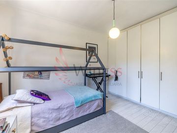 Casa en Venta en Fantástica Casa Familiar en Pasaje Residencial de Ñuñoa