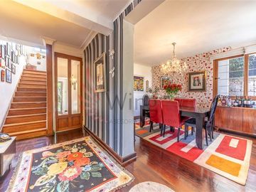 Casa en Venta en Fantástica Casa Familiar en Pasaje Residencial de Ñuñoa