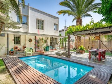 Casa en Venta en Fantástica Casa Familiar en Pasaje Residencial de Ñuñoa