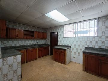 Departamento en  alquiler en Urdesa Central GabR