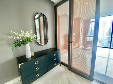 The Monument THong lo Floor 16th