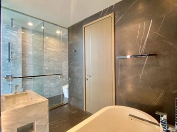 The Monument THong lo Floor 16th