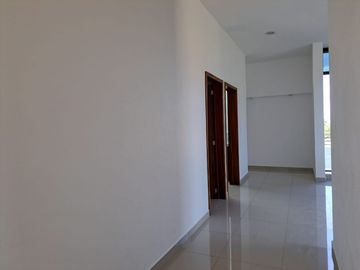 CASA EN VENTA , MUNICIPIO DE  CUAHUTEMOC , EN ESQUINA