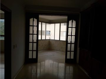 se vende hermoso apartamento cabecera