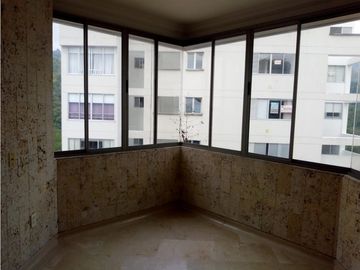 se vende hermoso apartamento cabecera