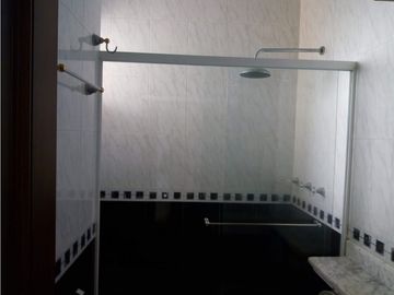 se vende hermoso apartamento cabecera