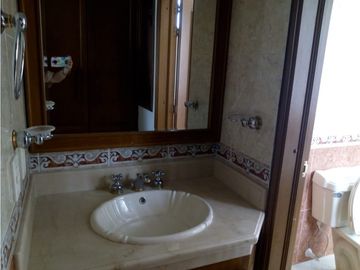 se vende hermoso apartamento cabecera