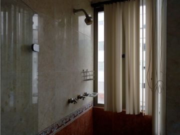 se vende hermoso apartamento cabecera