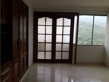 se vende hermoso apartamento cabecera