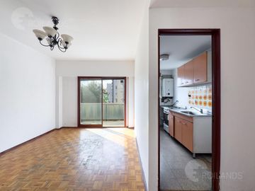 Venta departamento 2 ambientes con balcón Almagro
