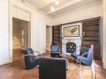 Piso 4 Ambientes con balcónes francés y baulera en Recoleta APTO CREDITO