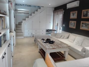 Casa en venta en Barrio  San Manuel, Pilar - 10 Ambientes