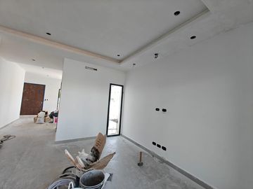 Casa con pileta en Santa Elisa Pilar del Este
