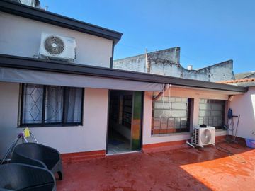 Casa centrica 3D, en venta en Catamarca al 300