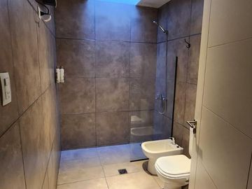 Casa centrica 3D, en venta en Catamarca al 300