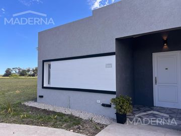 Casa en  Barrio El Cardon Links Miramar