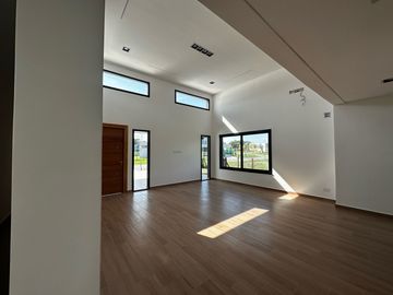 Casa - Pilar Del Este