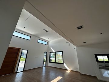 Casa - Pilar Del Este
