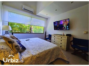 Venta de Casa de 220m² + Piscina en lote de 685m² en Verdesol, Melgar