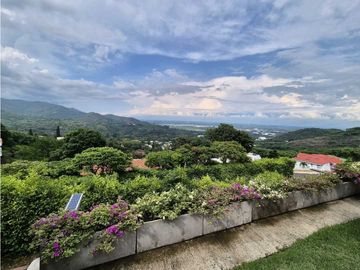 CASA CAMPESTRE EN VENTA DAPA