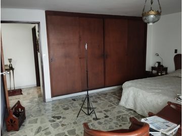 Vendo Magnífico Apartamento  P9 Edificio las Fuentes  Granada Cali