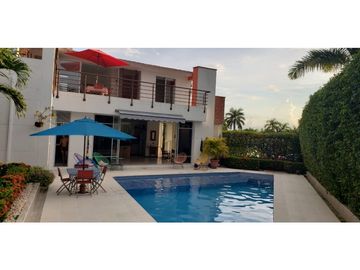 Hermosa casa en venta en Ricaurte