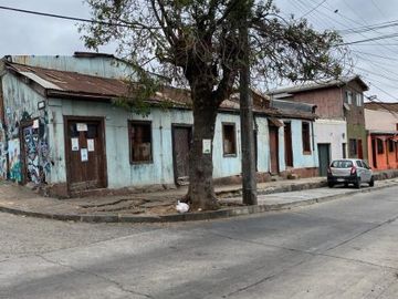 Se vende propiedad cerro Baron para inversion contado $105 millones.-