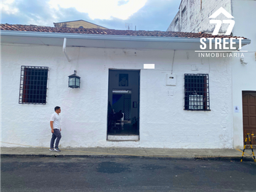 CASA EN VENTA EN EL CENTRO