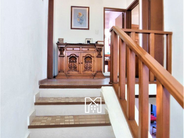 Casa en venta sobre Calzada de los Estrada Vista Hermosa Cuernavaca