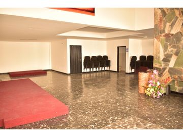 CASA COMERCIAL EN SANTA CLARA