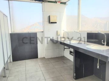 ALQUILA TU PROXIMA OFICINA ADMINISTRATIVA ( Semiamoblada) EN SANTA ANITA